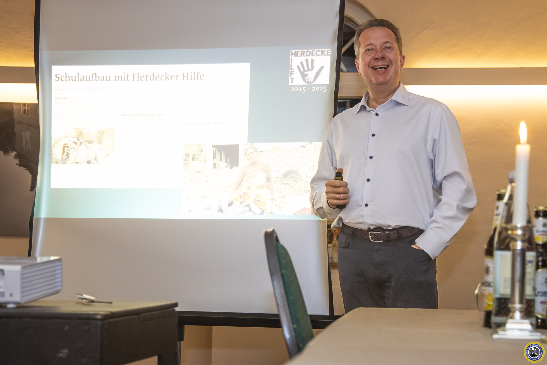 Marc Schulte während seines Vortrags beim Gästeabend in der Loge.